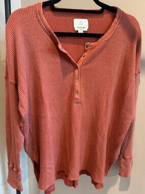 AERIE - Offline by Aerie - henley waffle top, rusty orange color, size Large